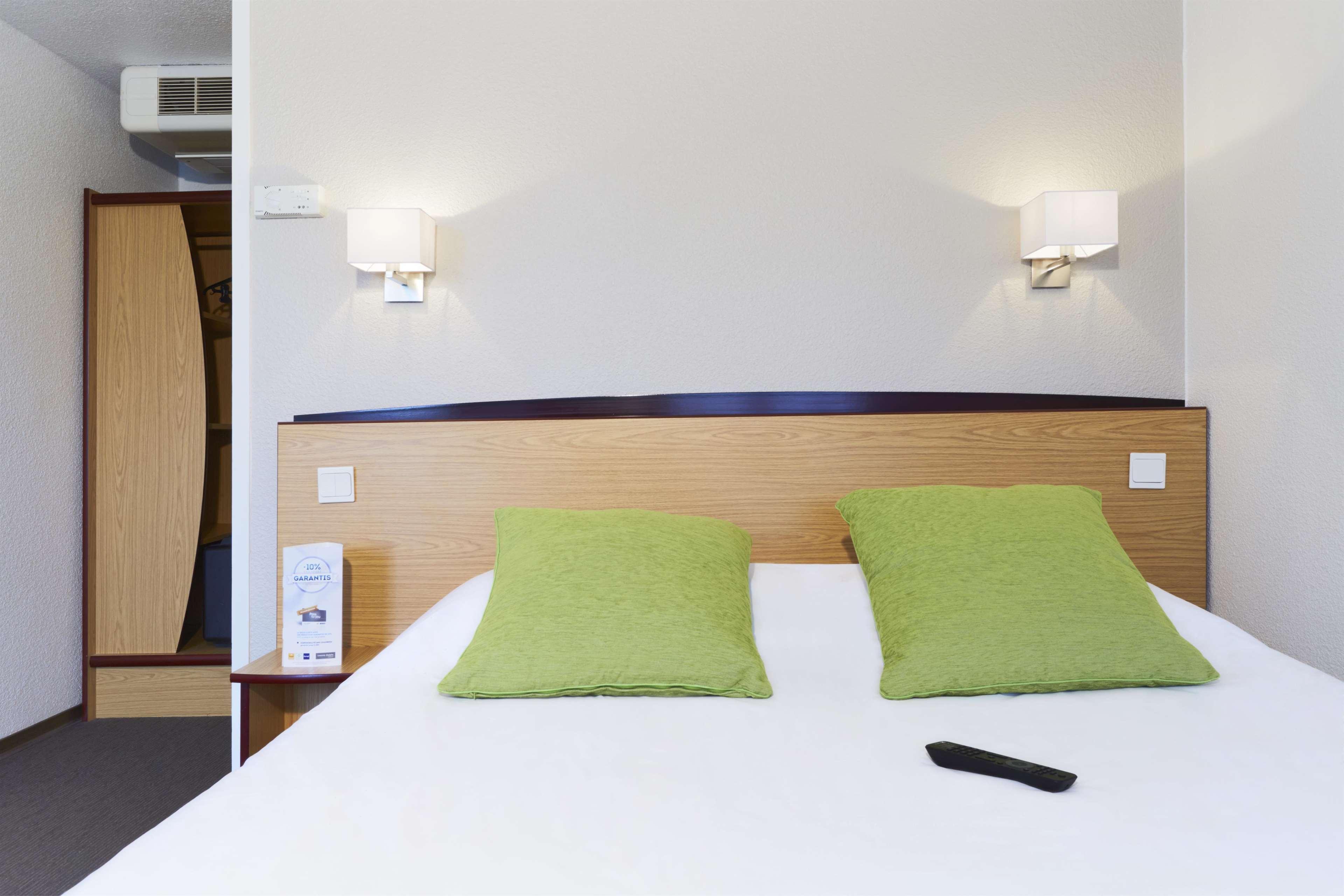 Campanile Lille - Lomme Hotel Exterior photo