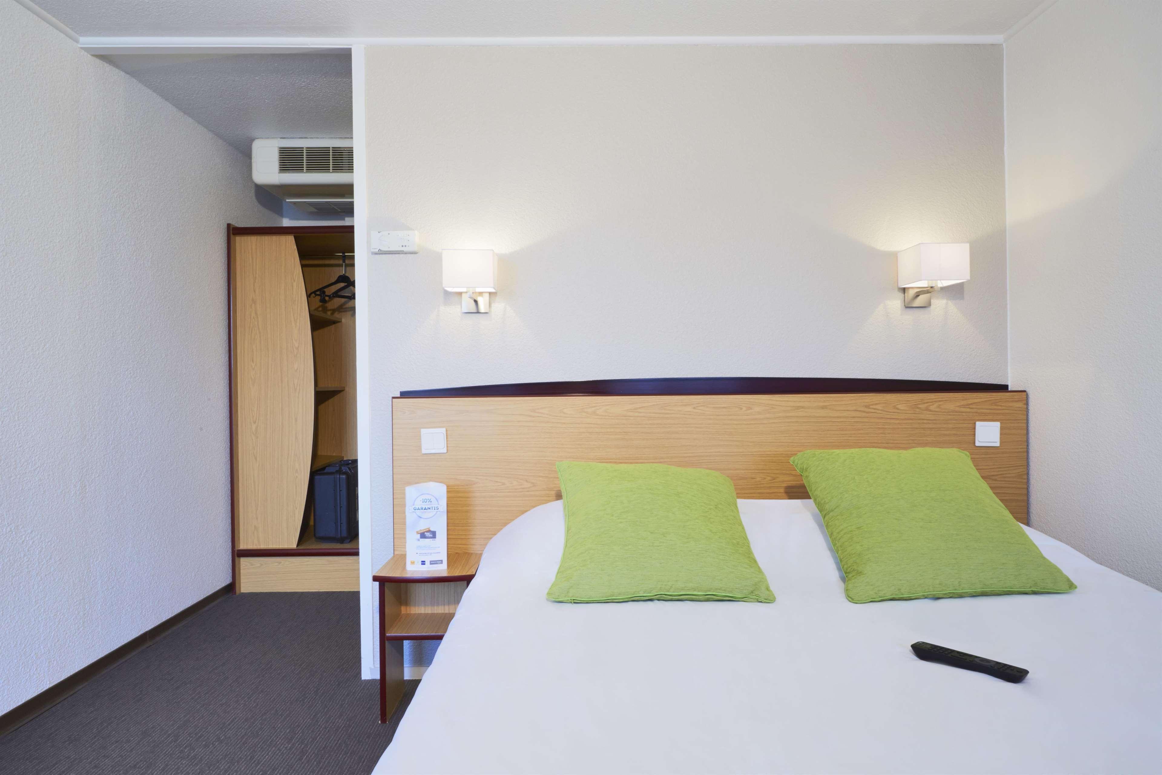 Campanile Lille - Lomme Hotel Exterior photo