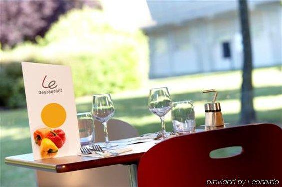 Campanile Lille - Lomme Hotel Restaurant photo